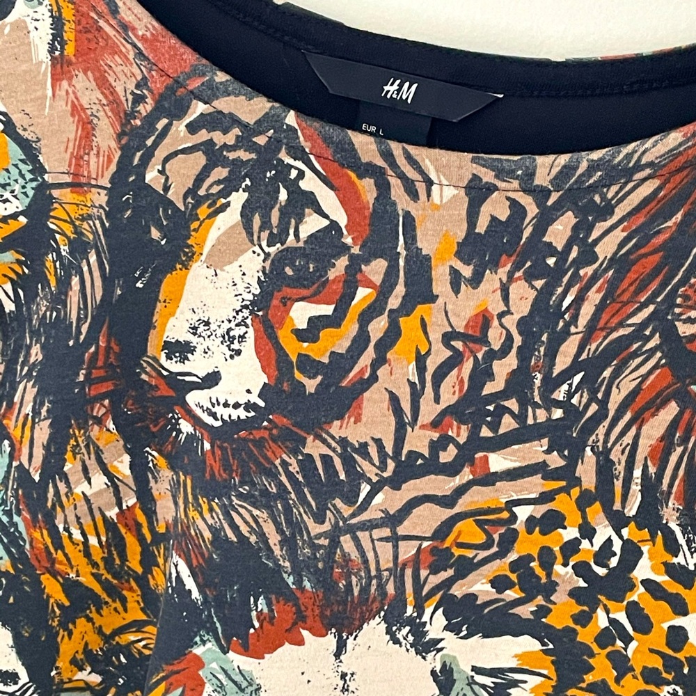 Women’s Tiger Art Blouse